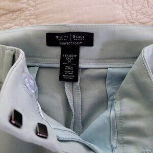 WHBM Perfect Form Straight Crop, size 14 in light green